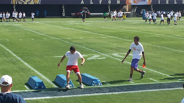 在防守中起 在防守中起